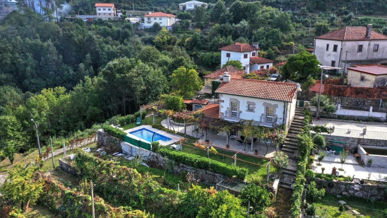 Casa Velha Holiday home Paradamonte